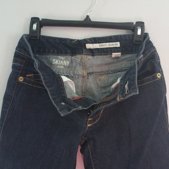 DKNY Women's Blue Dark Wash Skinny Jeans Size 7 - Picture 5 of 8